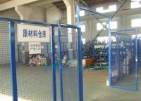 為什么車間隔離護(hù)欄網(wǎng)的網(wǎng)孔做那么??？